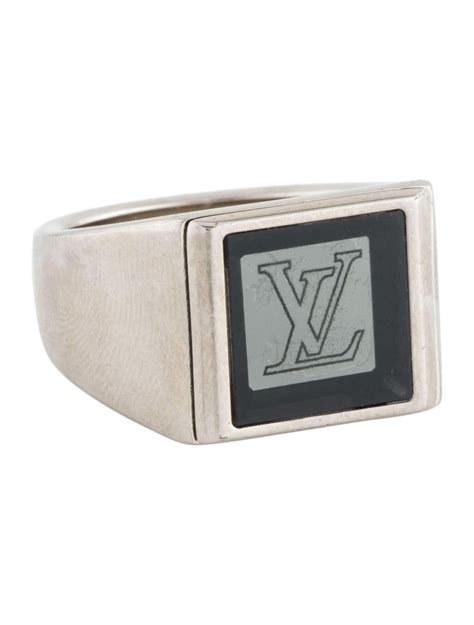 lv signet ring.